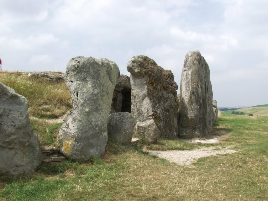 West Kennet Long Barrow, Avebury, Wiltshire, England, Great Britain