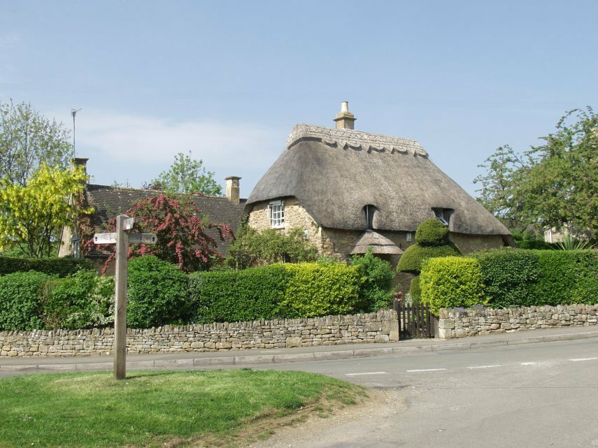 View of a thatched cottage, Chipping Campden, Gloucestershire, England