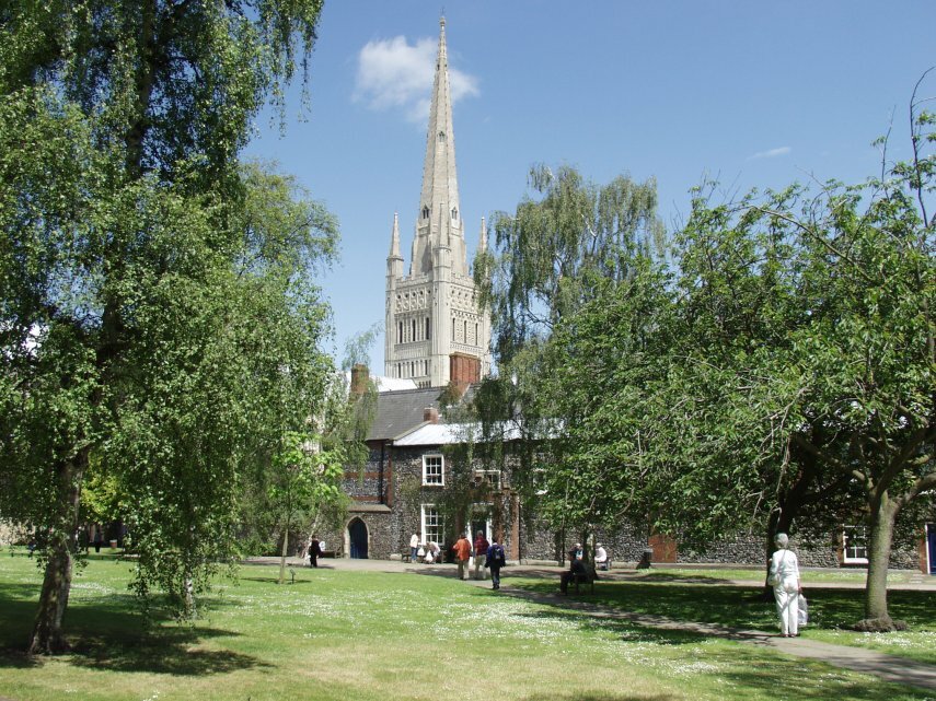 The Cathedral Close, Norwich Cathedral, Norwich, Norfolk, England, Great Britain