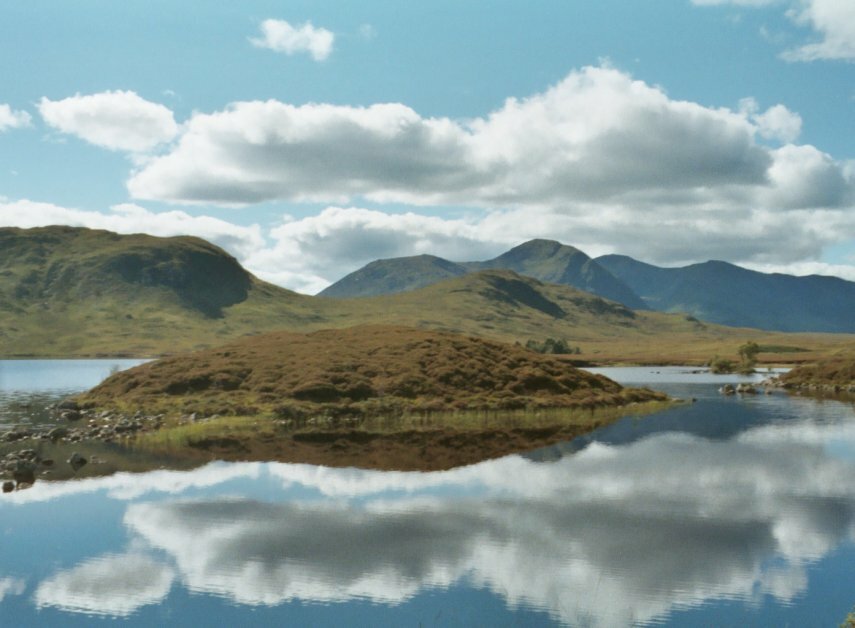 Picture of a lochan on Rannoch Moor (2)